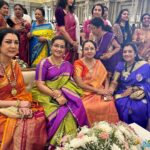 Poornima Bhagyaraj Instagram - At the wedding of our dear friend @sumalathaamarnath son’s wedding in Bangalore.. lovely catching up with our dear friends @radikaasarathkumar @suhasinihasan @simply.nadiya @lissylakshmi @simply.nadiya @sethuppathy @meenasagar16 @mucherla.aruna . Also lovely meeting our very favourite kannadathin painkili Saroja Devi amma