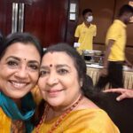Poornima Bhagyaraj Instagram – What fun it was today . Laughed so much. Thank you @lissylakshmi and @suhasinihasan @sujataavijaykumar @sethuppathy @meenasagar16 @meramyakrishnan @suresh.chakravarthy