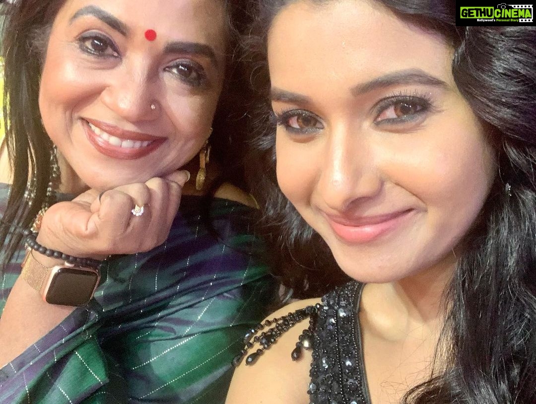 Poornima Bhagyaraj Instagram - At the trailer and audio launch of #rudran @priyabhavanishankar @kikivijay11 @kathiresan_official @mspinkpantherjewel @poornimas_store