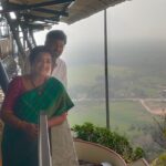 Poornima Bhagyaraj Instagram - Had a divine Darshan at palani temple #palanimurugantemple