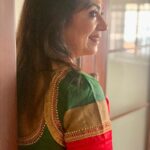 Poornima Bhagyaraj Instagram – Wedding season. Loved dressing up in this totally contrasting blouse and saree.Blouse design and embroidery by @poornimas_store