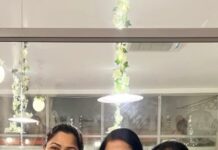 Poornima Bhagyaraj Instagram - We had a fabulous experience at our Resin art workshop yesterday with @khushsundar @suhasinihasan @poornimabhagyaraj working on their stunning masterpieces 💯 . . . For upcoming workshops DM @tints.and.inks . . . . . . 📽️ @ipranavkiran @sairamm_s . . . . . . . . #resinworkshop #resinartworkshop #chennaiworkshop #thingstodoinchennai #offlineresinworkshop #offlineworkshop #artworkshops #resinworkshops #chennaiartist #chennaiartworkshop #newtochennai Chennai, India