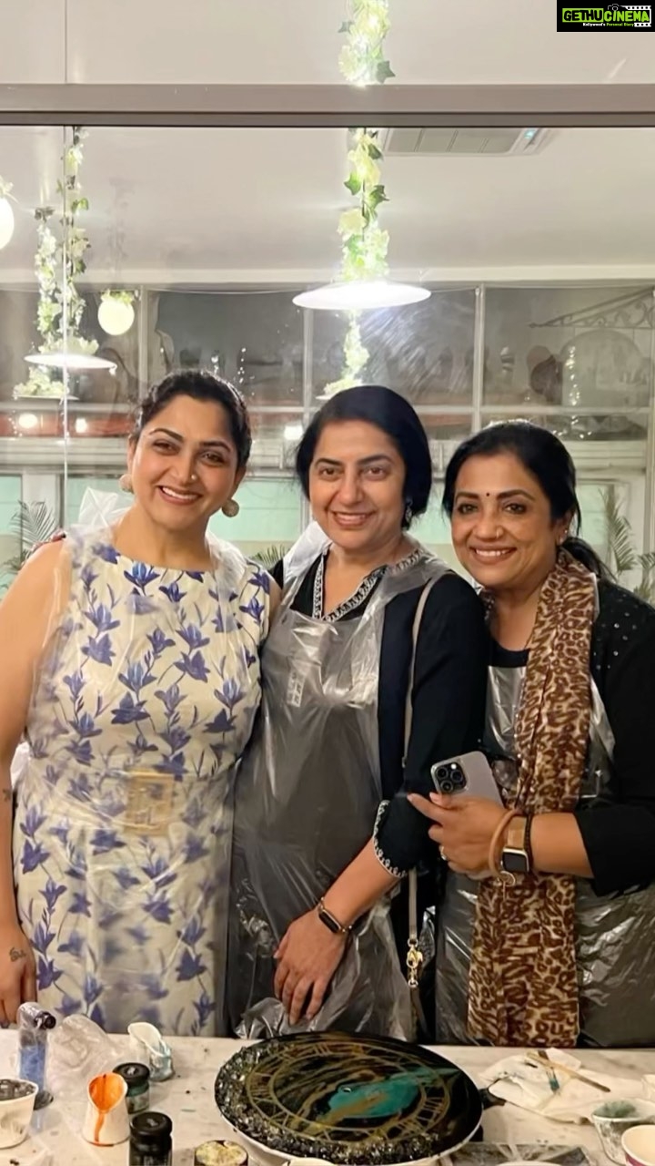 Poornima Bhagyaraj Instagram - We had a fabulous experience at our Resin art workshop yesterday with @khushsundar @suhasinihasan @poornimabhagyaraj working on their stunning masterpieces 💯 . . . For upcoming workshops DM @tints.and.inks . . . . . . 📽️ @ipranavkiran @sairamm_s . . . . . . . . #resinworkshop #resinartworkshop #chennaiworkshop #thingstodoinchennai #offlineresinworkshop #offlineworkshop #artworkshops #resinworkshops #chennaiartist #chennaiartworkshop #newtochennai Chennai, India