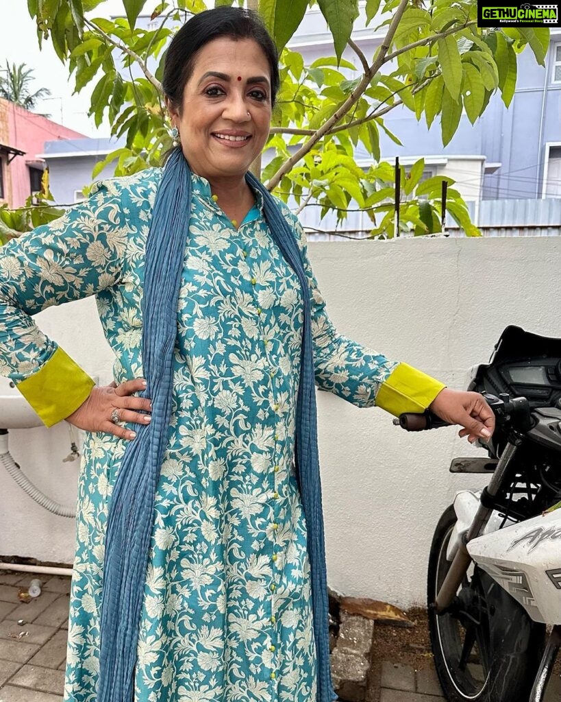 Poornima Bhagyaraj Instagram - Most comfortable outfit. I love it for its softness and comfort and style @musky_wardrobe @smrithi_sathish
