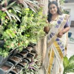 Poornima Bhagyaraj Instagram – Happy Onam to one and all. Dress up in this festive season in the traditional attire . Thank you @muralpriya  for this exquisite hand painted set mundu. I absolutely love it. Unusual shades of royal purple matched with a beautiful patchwork blouse in violet brocade by @poornimas_store and photos by my darling @kikivijay11