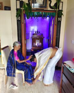 Prabhu Deva Instagram - Blessing from my grandmother 🙏🙏🙏❤️❤️❤️ HAPPY ONAM