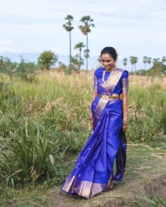 Pragathi Guruprasad Instagram - a few of my favorite things 🌿🥻 

shot by: @tarunkoliyot 
saree: @chithrakailash 
blouse: @wearhash 
jewelry: @rimliboutique