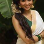 Pragya Nagra Instagram - ഈ ഓണം നിങ്ങള്‍ക്ക് സന്തോഷവും ഭാഗ്യവും നല്‍കട്ടെ. ഏവര്‍ക്കും ഓണാശംസകള്‍ 🌺✨️ VC @sat_narain 📷 Video edit: @portraitsby.pb 💫 Outfit: @devyash_designs 🥻 Makeup: @makeup_bhavani💄 Hairstylist @preethig_hairstylist_ 💃🏻 #onam #kerala #onamcelebration #keralagram #onamspecial #happyonam #india #malayali #instagram #keralasaree #keralatourism #mallu #mallugirl #onamsadhya #malayalam #kochi #keralafood #keralagodsowncountry #onamsaree #festival #onamfestival #instagood #onamvibes #traditional #keralam #keralaattraction #entekeralam
