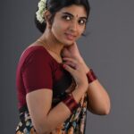 Pragya Nagra Instagram - Stuck in the 80s🌺 #telugugirls #telugumemes #teluguammayi #teluguactress #tamilgirls #telugugirl #telugucinema #teluguboys #keralagirls #tollywood #biggbosstelugu #telugureels #trending #hyderabad #micset #telugustatus #teluguhot #tamilgirl #tamilponnu #telugumovies #telugusongs #maheshbabu #telugupeople #vijaydevarakonda #telugubgm #bollywood #alluarjun #teluguwhatsappstatus #samantha #tamilheroine