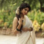 Pragya Nagra Instagram - ഈ ഓണം നിങ്ങള്‍ക്ക് സന്തോഷവും ഭാഗ്യവും നല്‍കട്ടെ. ഏവര്‍ക്കും ഓണാശംസകള്‍ 🌺✨️ PC @sat_narain 📷 Outfit: @devyash_designs 🥻 Makeup: @makeup_bhavani💄 Hairstylist @preethig_hairstylist_ 💃🏻 #onam #kerala #onamcelebration #keralagram #onamspecial #happyonam #india #malayali #instagram #keralasaree #keralatourism #mallu #mallugirl #onamsadhya #malayalam #kochi #keralafood #keralagodsowncountry #onamsaree #festival #onamfestival #instagood #onamvibes #traditional #keralam #keralaattraction #entekeralam