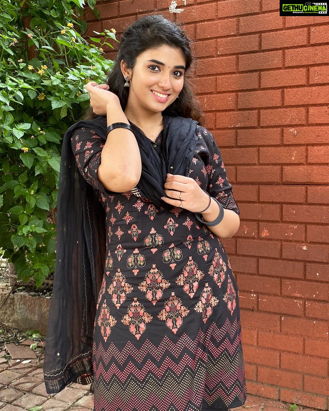 Pragya Nagra Instagram - ✨Fireflies💫 Costume Designer @vasukibhaskar #telugugirls #telugumemes #teluguammayi #teluguactress #tamilgirls #telugugirl #telugucinema #teluguboys #keralagirls #tollywood #biggbosstelugu #telugureels #uppena #hyderabad #andhrapradesh #telangana #telugustatus #teluguhot #tamilponnu #telugumovies #telugusongs #maheshbabu #krithishetty #vijaydevarakonda #telugubgm #buchibabusana #alluarjun #teluguwhatsappstatus #samantha #tamilheroine Ramoji Film City Hyderabad