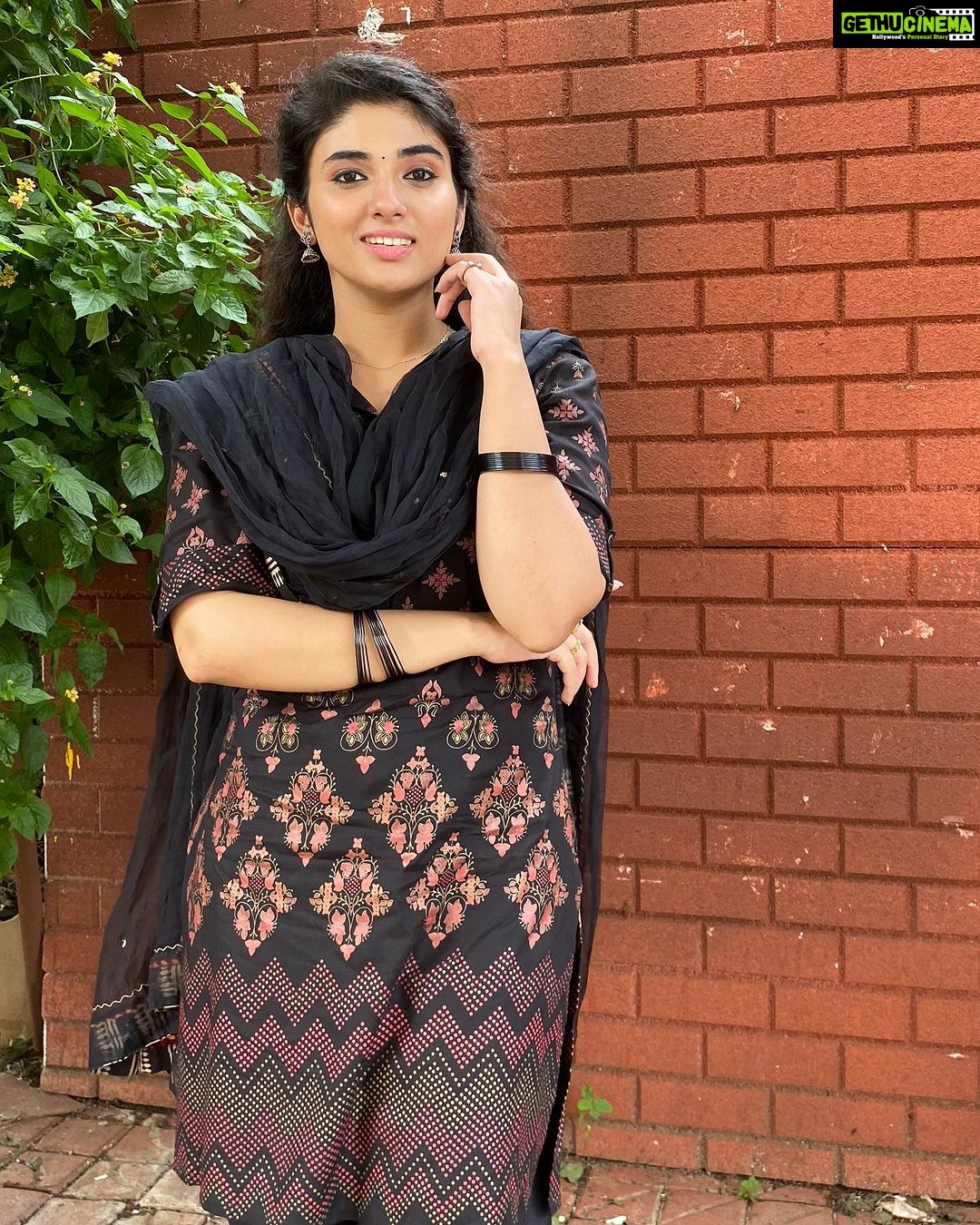 Pragya Nagra Instagram - ✨Fireflies💫 Costume Designer @vasukibhaskar #telugugirls #telugumemes #teluguammayi #teluguactress #tamilgirls #telugugirl #telugucinema #teluguboys #keralagirls #tollywood #biggbosstelugu #telugureels #uppena #hyderabad #andhrapradesh #telangana #telugustatus #teluguhot #tamilponnu #telugumovies #telugusongs #maheshbabu #krithishetty #vijaydevarakonda #telugubgm #buchibabusana #alluarjun #teluguwhatsappstatus #samantha #tamilheroine Ramoji Film City Hyderabad