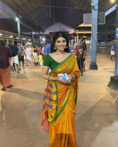 Pragya Nagra Instagram - GURUVAYOOR TEMPLE🌺🙏🏻 I prayed to Guruvayurappan when I went to audition for NADIKALIL SUNDARI YAMUNA, to get selected for the role of YAMUNA✨ And got selected…and now the movie is running successfully in the theatres❤️ Thankyou Guruvayurappan🙏🏻 Visiting on the auspicious occasion of Ganesh Chaturthi🌺 Makeup @m.m_by_madonna ❤️ Saree @ithal.india 🌺 @dhyansreenivasan @ajuvarghese @nirmal.palazhi @kalabhavan_shajohn @navas.vallikkunnu @unniraj2019 @rajeshazhikodan @aneeshgopalz @sohan_seenulal @aami_thasnim @vijesh_panathur @unnivellora @faisal_ali_dop @arunmuraleedharan_musical @sankarsharmaofficial @harinarayanan.b.k @manumanjith_s @sajeevchandiroor @sujithmattannur @jayanpoonkulam @prijin_jessy @anildev.k.nadesan @rathin_radhakrishnan @artmaniac_the_punkbro @muralikunnumpurath @vkumar0629 marty.martin_ @ajith_george_ag #NadikalilSundariYamuna #DhyanSreenivasan #AjuVarghese #watermanmurali #waterman #cinematicafilms #vijeshpanathur #unnivellora #vilaskumar #simimurali #Malayalamdramamovie #Malayalamnewmovie #malayalamcinema #malayalamcinema2023 #malayalammovie2023 #dhyannewmovie #sudheesh #bhanumathipayyannur #muralikunnumpurath #AjayMangad #aneeshgopal #nirmalpalazhi #navasvallikkunnu #ganeshchaturthi #guruvayurappan #guruvayoor #guruvayoorappan #guruvayoortemple Guruvayoor Sri Krishna Temple