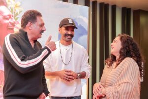 Prakash Raj Instagram - Reliving.. cherishing .. wonderful moments with the team of the soulful #Thiruchitrambalam .. thank you audience for all your love n warmth @dhanushkraja @sunpictures #NithyaMenon