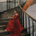 Prakruti Mishra Instagram – Hai dafan mujh mein kitni raunakein mat pooch , 
Har bar ujad ke bhi basti Rahi , 
Woh seher hun mein …🥀