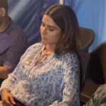 Pranutan Bahl Instagram - the hardest worker on set 💪😝