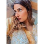 Pranutan Bahl Instagram - there’s always beauty in everything.. just search a little 🌻🪴💛