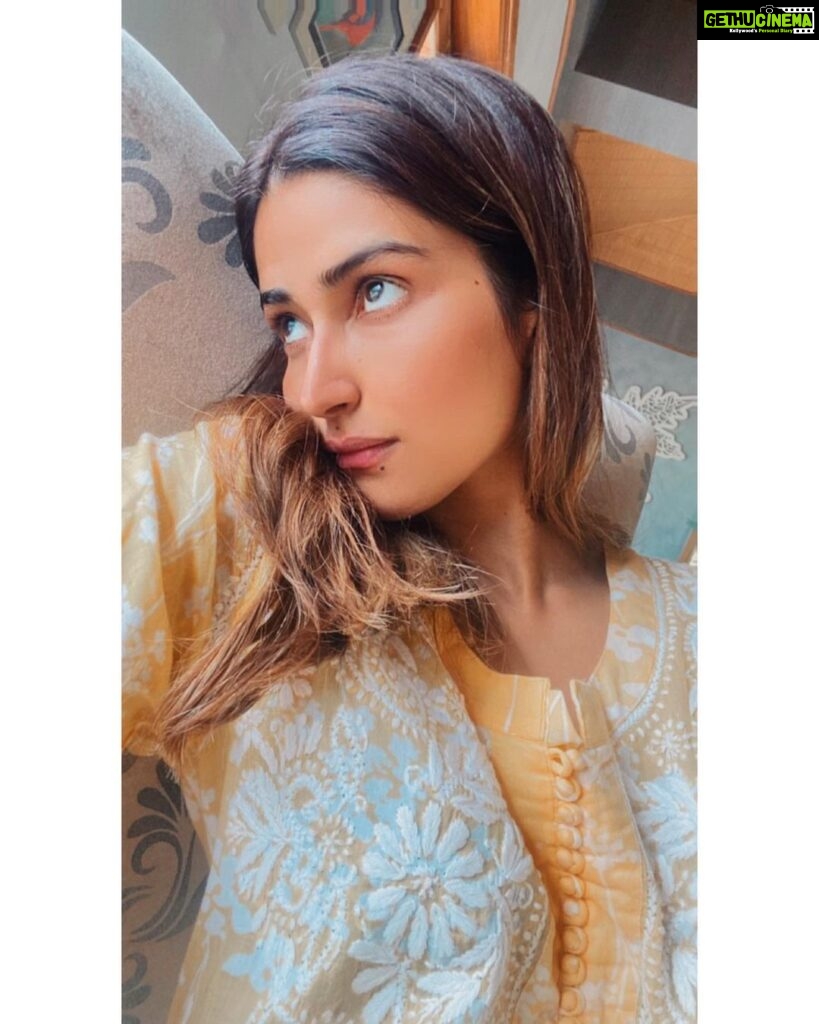 Pranutan Bahl Instagram - there’s always beauty in everything.. just search a little 🌻🪴💛