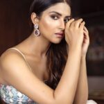Pranutan Bahl Instagram - 18 years of @manishmalhotra05 @manishmalhotraworld ✨ here’s to many many more, MM🤗🧿♥️ Outfit- @manishmalhotra05 @manishmalhotraworld Make up- @shankarsawantmakeup Hair- @sunny_hairr @kavitaparmar_makeup_hair Earrings- @minerali_store Photography- @dinesh_ahuja