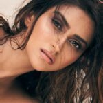 Pranutan Bahl Instagram - kya aap close ups karte hai? ( I’m so lame man🤦‍♀️)
