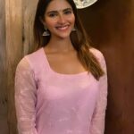 Pranutan Bahl Instagram - this jhumka 💗💗