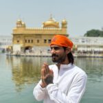 Prateik Babbar Instagram – waheguru ji ka khalsa 🙏🏽 waheguru ji ki fateh 🙏🏽 Golden Temple Amritsar Punjab India