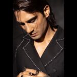 Prateik Babbar Instagram - 🖤