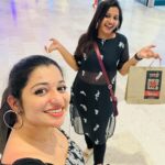 Pratheeksha G Pradeep Instagram - Life is short and the world is wide. Better get started…. @sayanakrishna_official_ #shopping #lulu #happy Lulu Mall Trivandrum