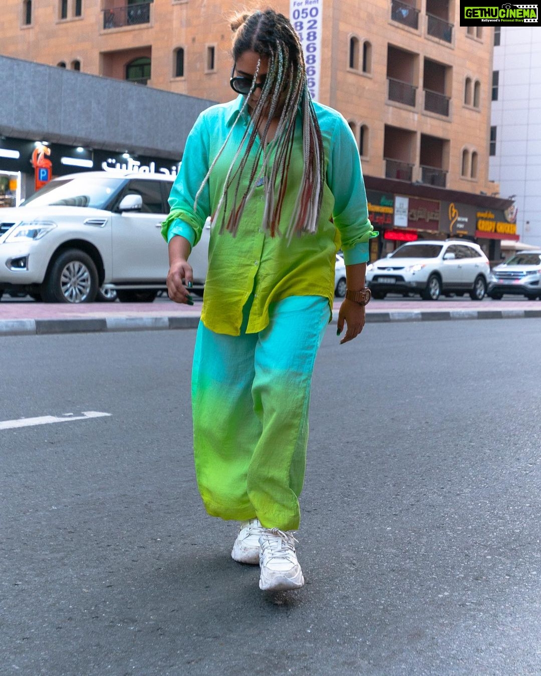Prayaga Martin Instagram - Thanks to the Stylish Prayaga for wearing Resha on the streets of Dubai. 📸@the.sehal Dubai, United Arab Emirates