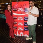 Preeti Jhangiani Instagram - Thank you to the members of the Press for all your support and love for the @propanjaleague ! What a fun press meet this was ! Congratulations to the sporting members of the press who tried their hand on the table and special congrats to those who managed to win! Thanks to our super athletes @tawheed_shaikh.pro_armwrestler @harshitpoojary07 for showing us how it’s done ! Super excited to see this LIVE only on @sonysportsnetwork 28 th July Onwards 7pm to 9pm! @dabasparvin @nevillebastiano @lucifers_passion @wordsworkpr @nehamr Outfit Courtesy: @swarupabhagavatula @mouktika_style