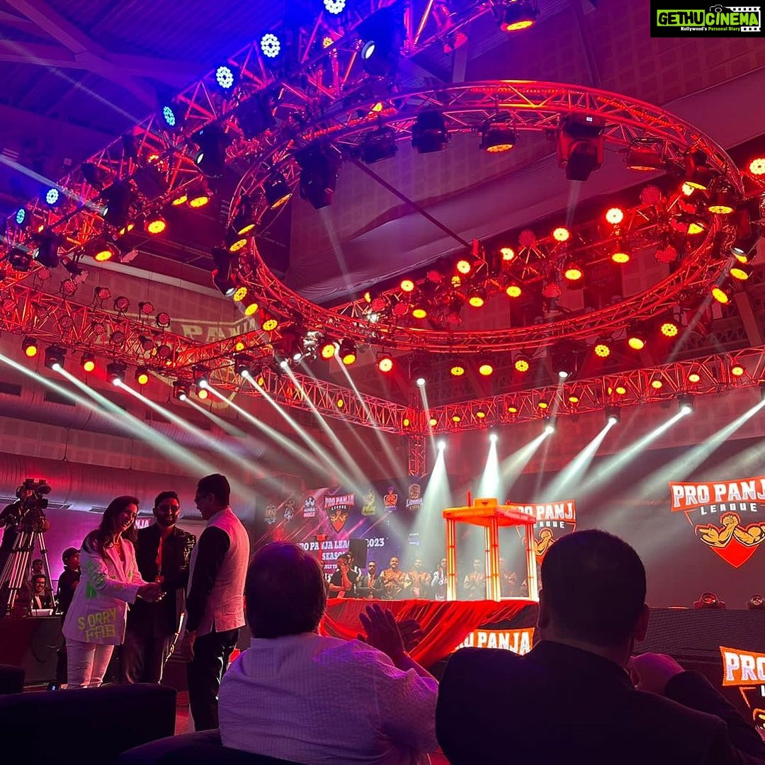 Preeti Jhangiani Instagram - The stage 💪…. Watch @propanjaleague season 1 on @sonysportsnetwork 7pm to 9pm 28thJulu to 13th August ! And on @fancode 5pm to 9pm !