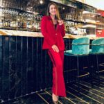 Preeti Jhangiani Instagram – The colour of love ❤️ 

#feelingred 

Suit courtesy: @swarupabhagavatula 
@mouktika_style

Location courtesy:
@thegamepalacio @suved