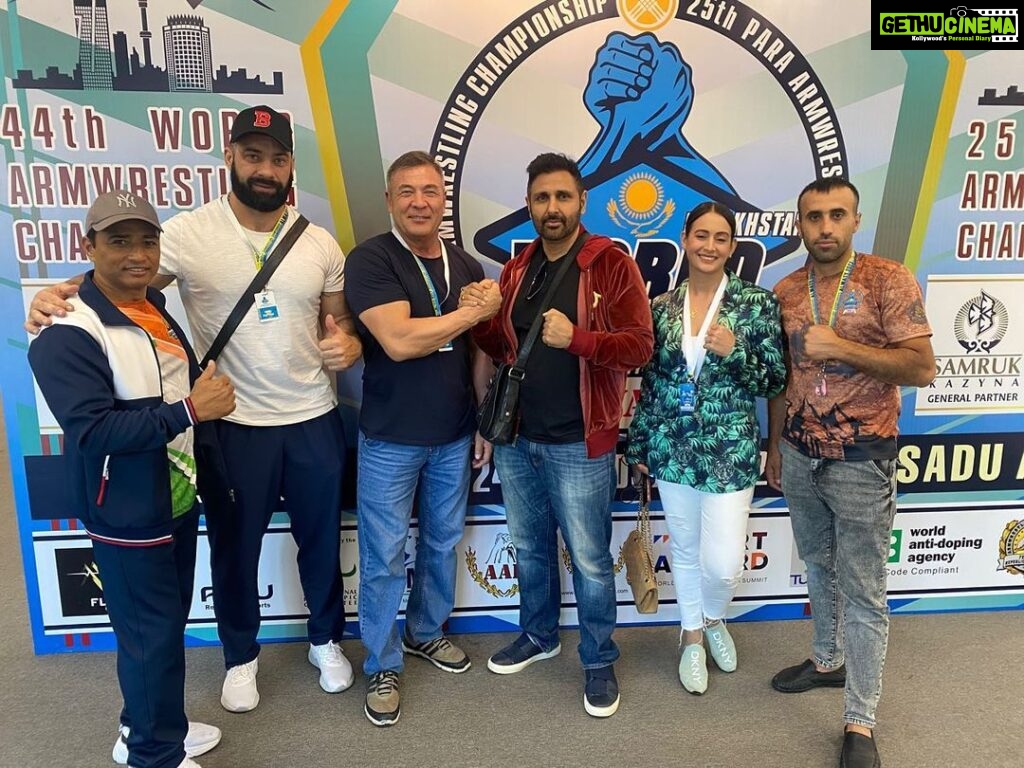 Preeti Jhangiani Instagram - Great catching up with @propanjaleague coaches @mumbaimuscle_ coach @vitaliytrubin and @ludhianalionsppl coach @erkin.al on the sidelines of rhe @wafarmwrestling World Armwrestling Championship in #Almaty #kazakhstan loved the city and the country 🇰🇿 Almaty, Kazakhstan
