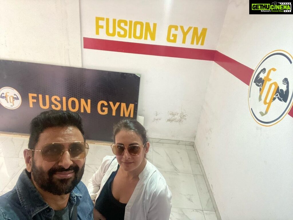 Preeti Jhangiani Instagram - Great @propanjaleague promo shoot at Fusion gym,Kurla, Mumbai yday…thanks @singh_333786 for letting us shoot in your fabulous gym 👍🏻 @thatsmeaman Pro Panja League coming live July 28th to August 13th 2023 on @sonysportsnetwork Fusion Gym