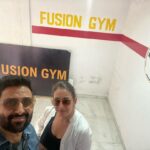 Preeti Jhangiani Instagram - Great @propanjaleague promo shoot at Fusion gym,Kurla, Mumbai yday…thanks @singh_333786 for letting us shoot in your fabulous gym 👍🏻 @thatsmeaman Pro Panja League coming live July 28th to August 13th 2023 on @sonysportsnetwork Fusion Gym