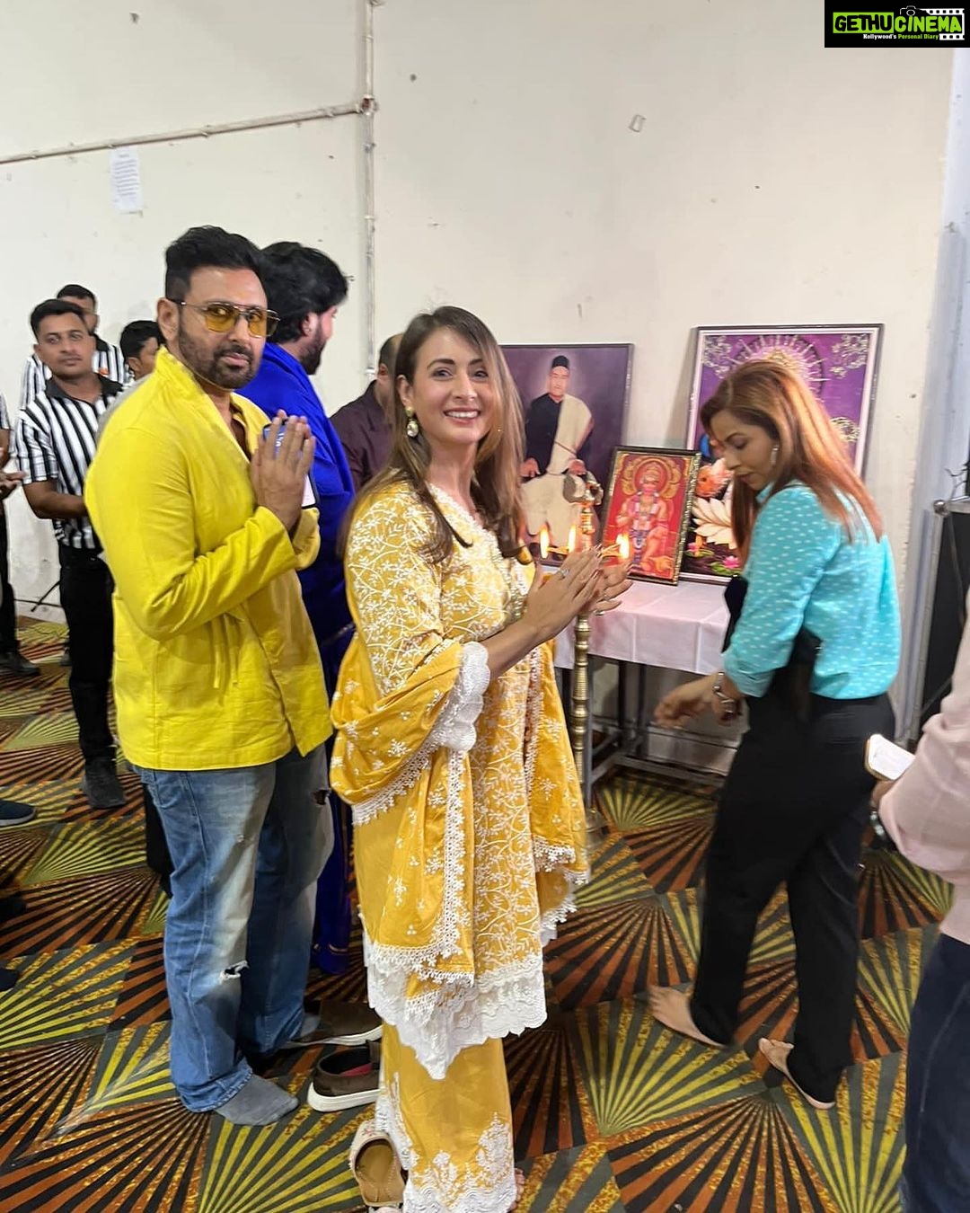 Preeti Jhangiani Instagram - Absolutely unbelievable scenes at the @pafi.india national tournament! Huge craze for the sport of armwrestling now! More than 1300 athletes registered and are currently participating in the 4 day championship! Thank you to the organising state @uttarpradesharmwrestling and @glauniv for all the support 💪 Strength to strength💪 GLA University
