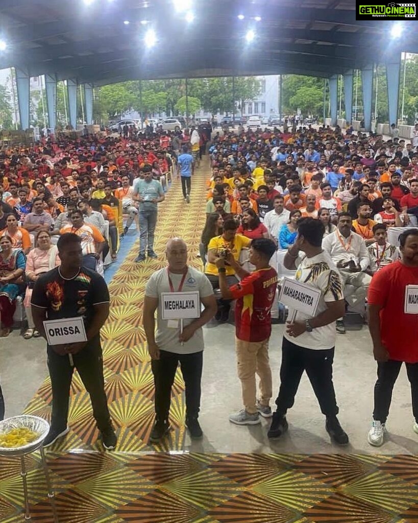 Preeti Jhangiani Instagram - Absolutely unbelievable scenes at the @pafi.india national tournament! Huge craze for the sport of armwrestling now! More than 1300 athletes registered and are currently participating in the 4 day championship! Thank you to the organising state @uttarpradesharmwrestling and @glauniv for all the support 💪 Strength to strength💪 GLA University