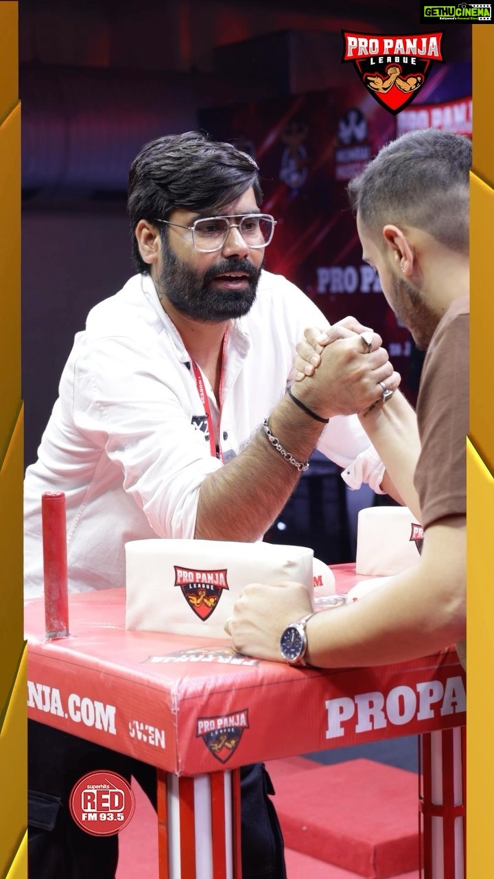 Preeti Jhangiani Instagram - Hum Sabne Panja Ladaya Hai, But The Real Question Is If You Have Ever Won Or Not? Go, Witness, The Real-Deal Of Panja Only On 13th August 2023 With The Pro Panja League 2023. @propanjaleague @jhangianipreeti @dabasparvin #propanjaleague #ppl @rj_nalwa @radiokarohan