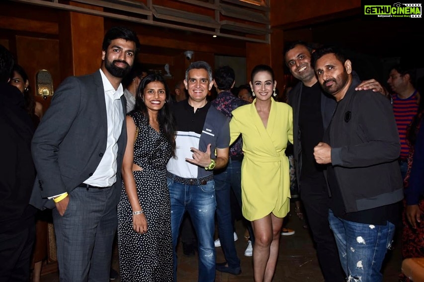 Preeti Jhangiani Instagram - Was great celebrating the success of the first season of the @propanjaleague at @one8.commune especially with broadcast partner @sonysportsnetwork without who’s invaluable guidance and passion…we would not have been able to do…what we did…thanks and cheers all around ✌🏻