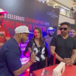 Preeti Jhangiani Instagram - Thank you @selectcitywalk for such an amazing time! Loved interacting with all the shoppers and challenging everyone to a game of Panja with our some of our super champs! Watch the @propanjaleague everyday Live only on @sonysportsnetwork ! @dabasparvin #lagapanja #bharatkakhel #selectcitywalk #selectcitywalkmall