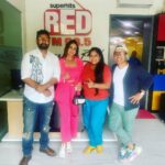 Preeti Jhangiani Instagram - @redfmindia bajate raho !!! Great time at the Red Fm office in Delhi! Thanks for coming on-board @propanjaleague as radio partners ✌🏻 PPL now on @sonysportsnetwork til August 13th #LagaPanja #BharatKaKhel New Delhi