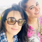 Preity Zinta Instagram - So awesome to catch up with the gorgeous @nargisfakhri this weekend. Love your energy & your vibe babe. Keep smiling, shining n stay in touch. Muaah ❤️ #girlpower #ting Beverly Hills, California