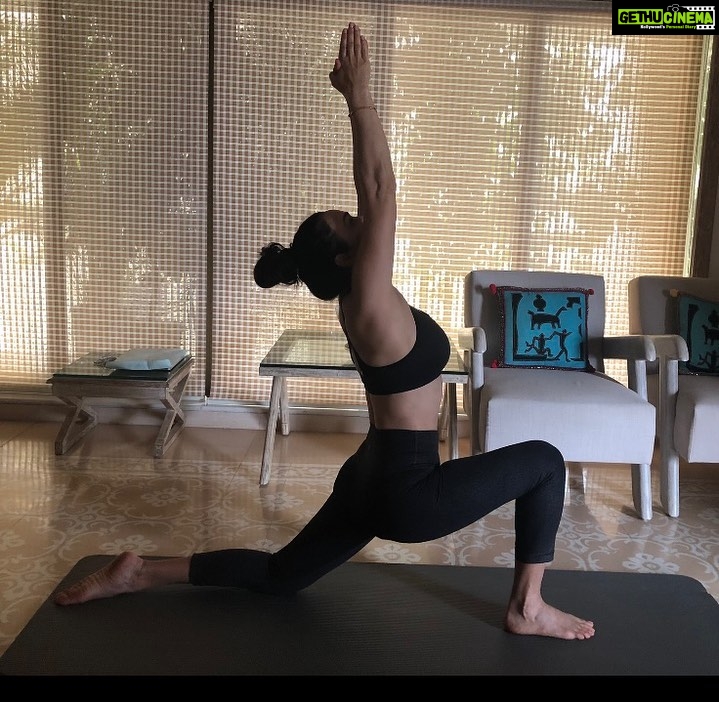 Preity Zinta Instagram - Yoga is the best thing for your health & for your mental health. Indoors or outdoors all you need is the intent to do something for yourself to feel better & live a longer, healthier & happier life ❤️ #internationalyogaday #ting