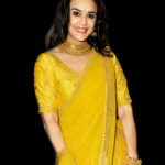 Preity Zinta Instagram - Weekend in Atlanta ❤️ #desivibe #womenscharity #ting. Outfit - @fashionbyrohini Hair - Saher Bano. Make up - By me 🤩 📸 Digital Touch Int. Atlanta, Georgia