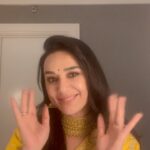 Preity Zinta Instagram - Thank you so much @aslisona for sending me these awesome & @itssoezi Nails. I got so excited wearing them that I made this silly video. On a serious note I’m so proud of you & I wish you all the love & Success as you start your entrepreneurial journey. Loads of love always ❤️💅❤️ #girlpower #itssoeasy #womensupportingwomen #Ting Atlanta, Georgia