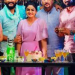 Premi Viswanath Instagram - @thevijayyesudas @rajeev_govinda_pillai @premi_vishwanath ♥️