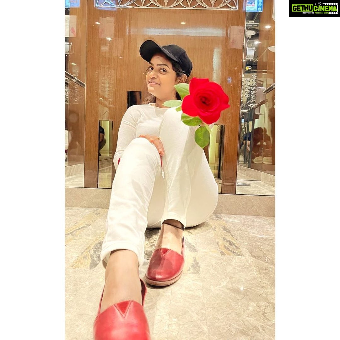 Premi Viswanath Instagram - Happy Sunday ❤️