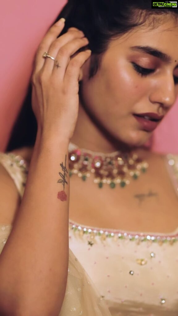 Priya Varrier Instagram - 🪷 Wearing: @milandesignkochi Styling: @ashna_aash_ Shot by: @premsampaul Jewellery: @kalyanjewellers_official