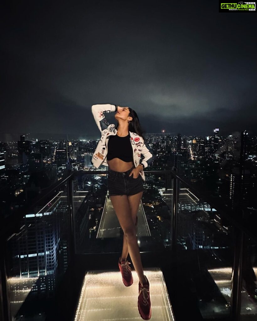 Priya Varrier Instagram - A night to remember!🥂 Vertigo Rooftop and Moon Bar At Bayan Tree Bangkok