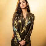 Priya Varrier Instagram - Shimmer and shine all the way!✨ Styling: @jukalker Wearing: @aisharaoofficial via @quirkbrandconsulting MUA: @sadhnasingh1 Hair: @hairbyrajabali Click: @__suru
